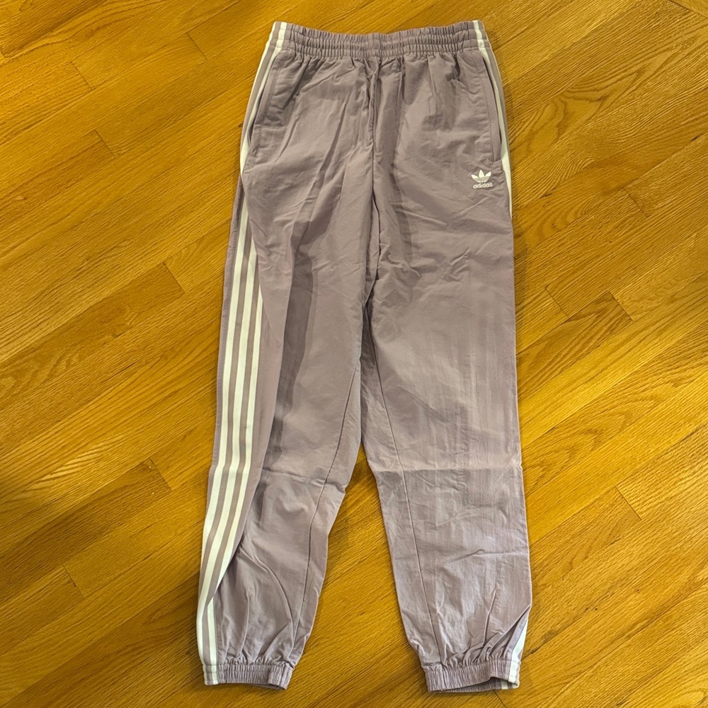 Women’s lavender vintage adidas track pants